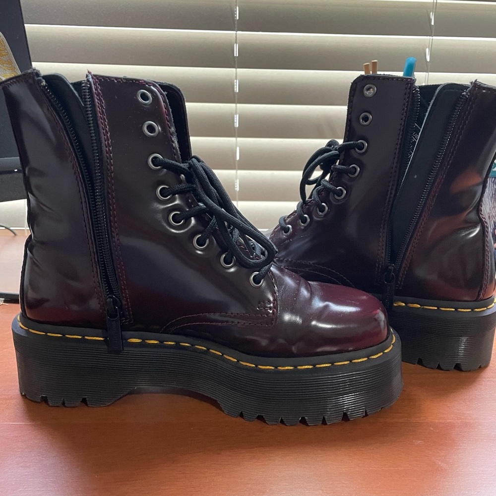 Dr. Marten Jadon Boots